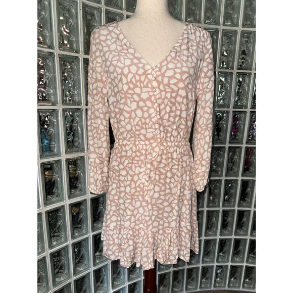 Vineyard Vines Animal Geo Print V-Neck Mini Dress Beige/White - Size S - OF - Picture 2 of 12